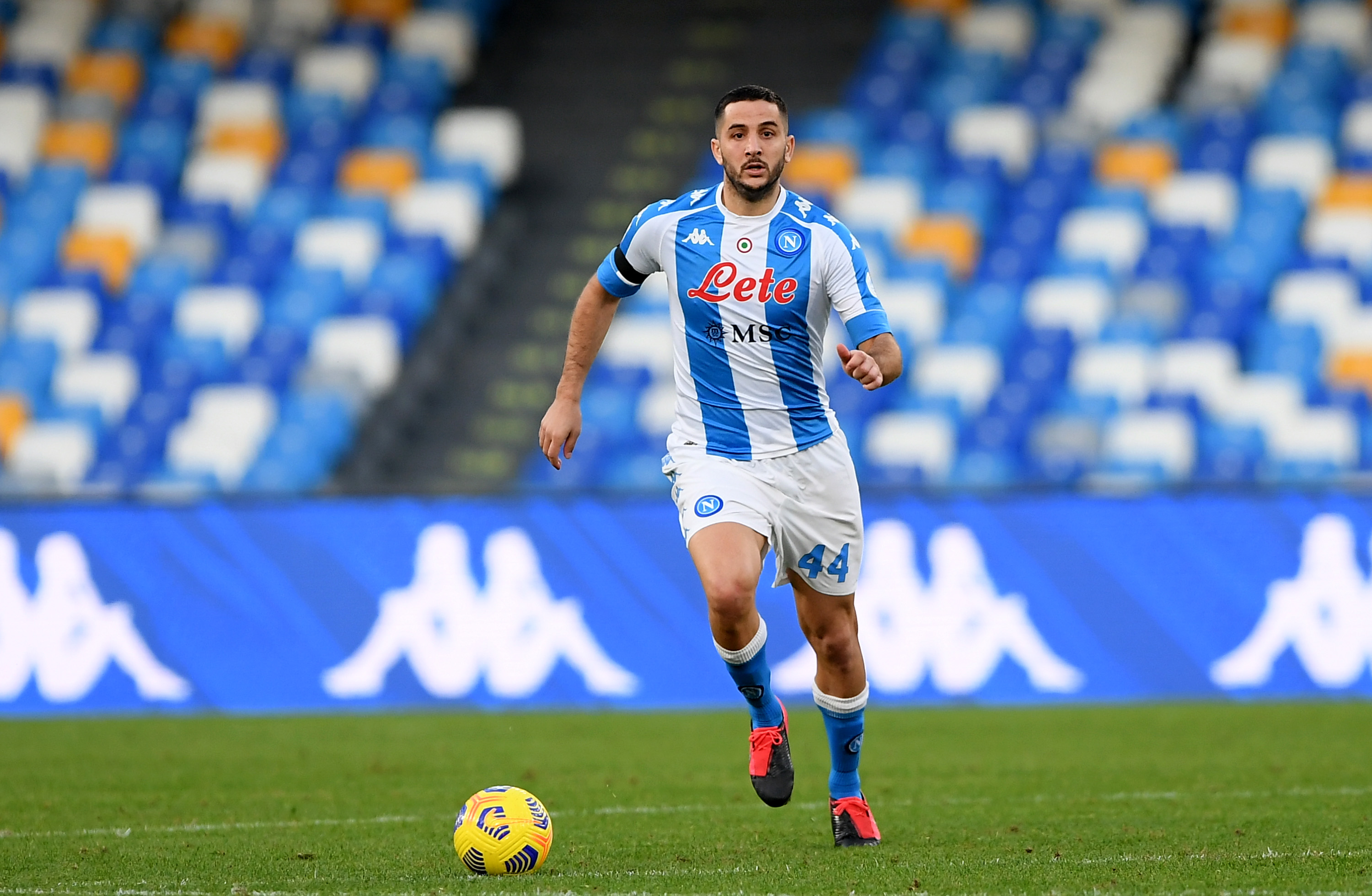 Manolas